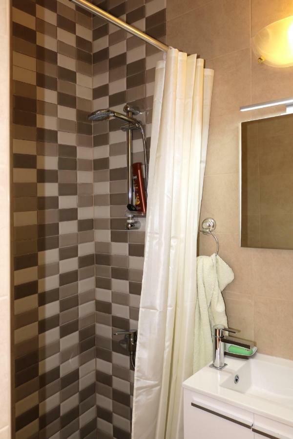 5 Minute Walk From Malta Airport Gudja Exterior photo