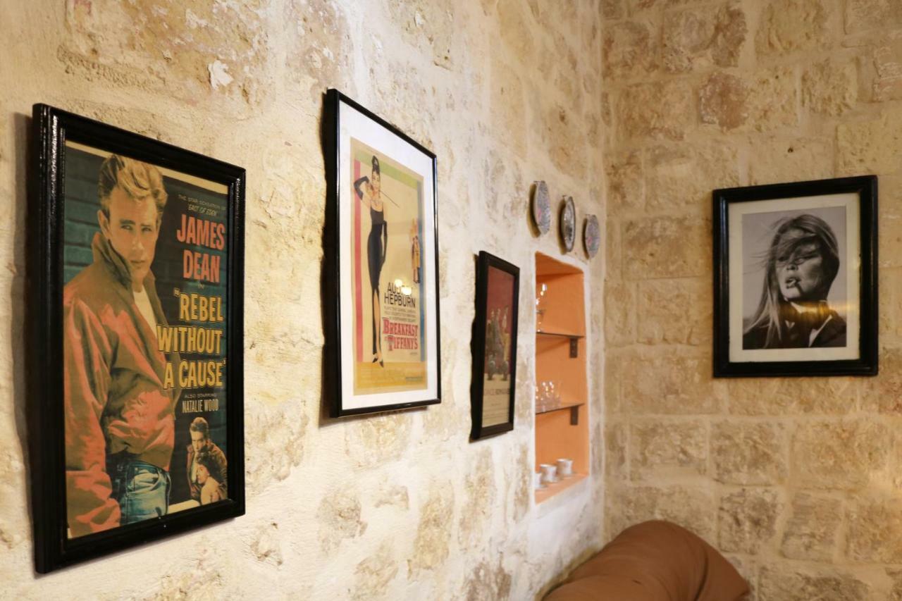 5 Minute Walk From Malta Airport Gudja Exterior photo