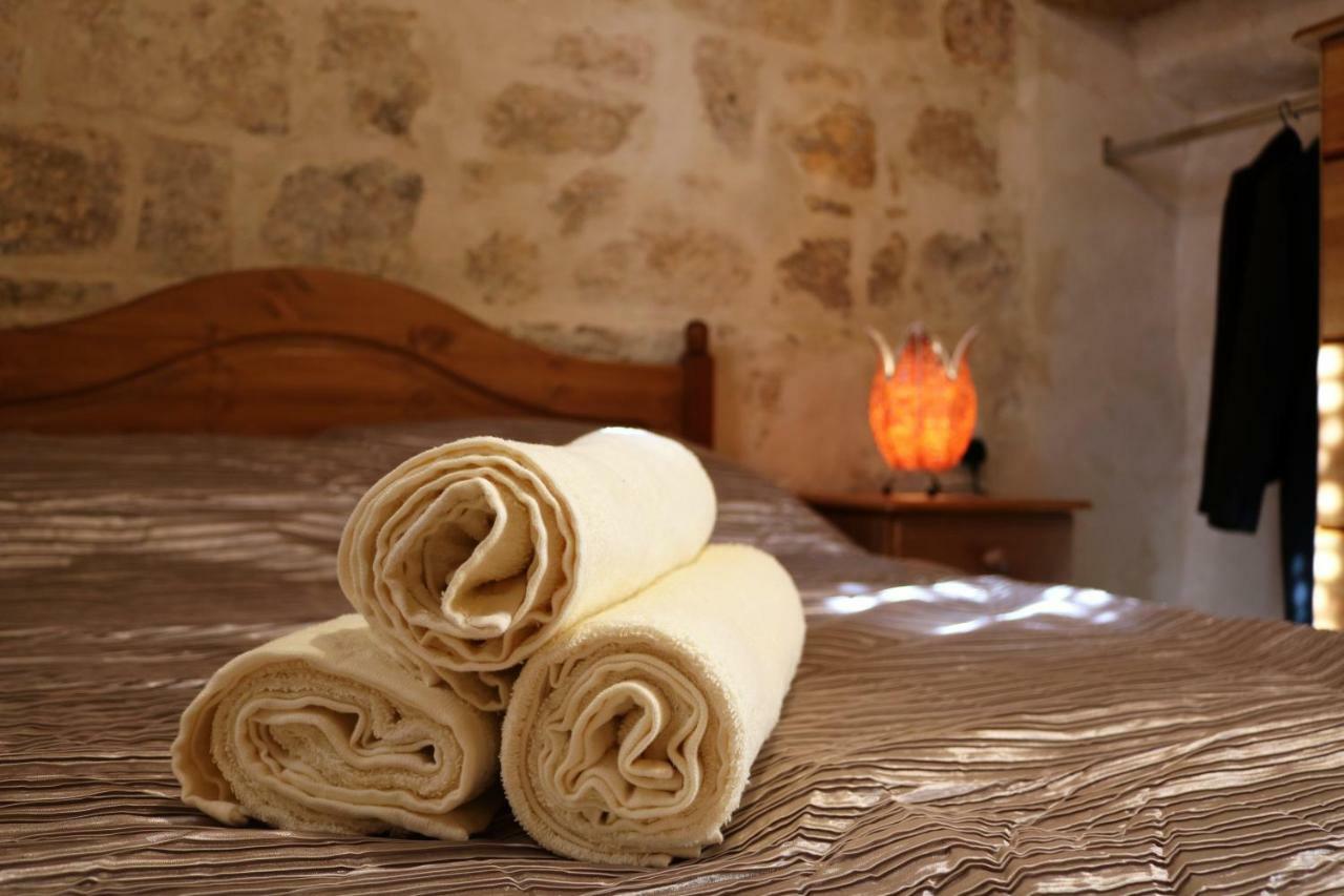 5 Minute Walk From Malta Airport Gudja Exterior photo