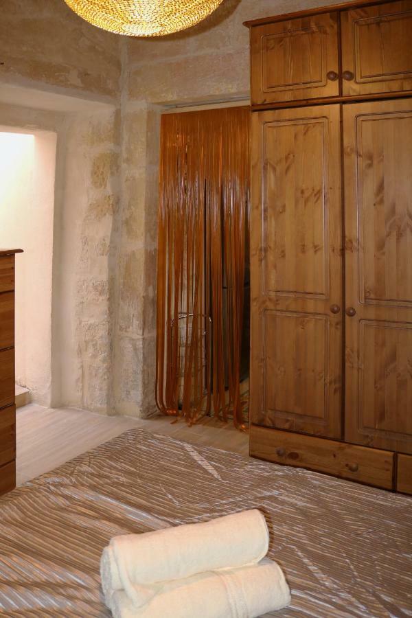 5 Minute Walk From Malta Airport Gudja Exterior photo